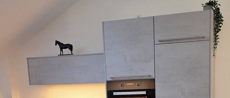 Plaque de cuisson, lave-vaisselle, serviettes en papier