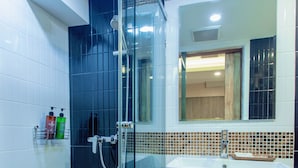 Basic-Doppelzimmer | Badezimmer