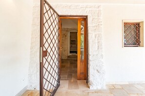 Interior - Casa Annamaria 1 by Rentbeat (Ostuni)
