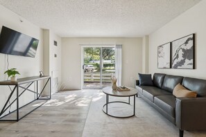 Smart TV, books, offices