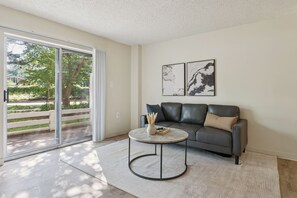 Smart TV, books, offices