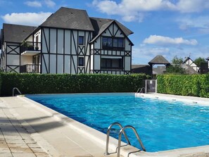 Pool - Cozy cottage in Cabourg (Cabourg)