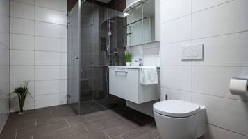 Apartment | Bathroom