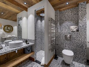 Hair dryer, towels