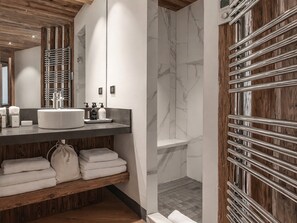 Haartrockner, Handtücher