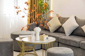 Smart TV - Newly Built Pool Villa / Ideal for Families & Groups / Free Pickup / BBQ (Đà Nẵng)