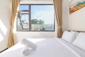 6 chambres, fer et planche à repasser, Wi-Fi, draps fournis