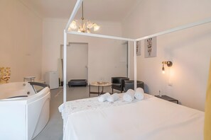 1 bedroom, WiFi, bed sheets - Room 'Al 214 - Double' with Balcony, Wi-Fi and Air Conditioning (Ragusa)