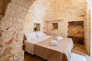 Unclassified image, 4 of 30, button - Casa Annamaria 2 by Rentbeat (Ostuni)