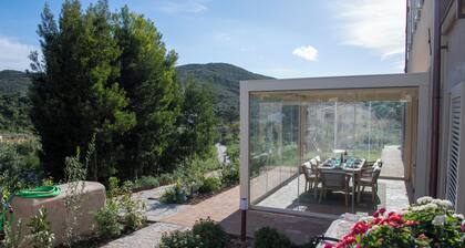 VILLETTA ELBANITA " The Breath of the Island "