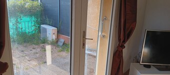 Rental Semi-detached house