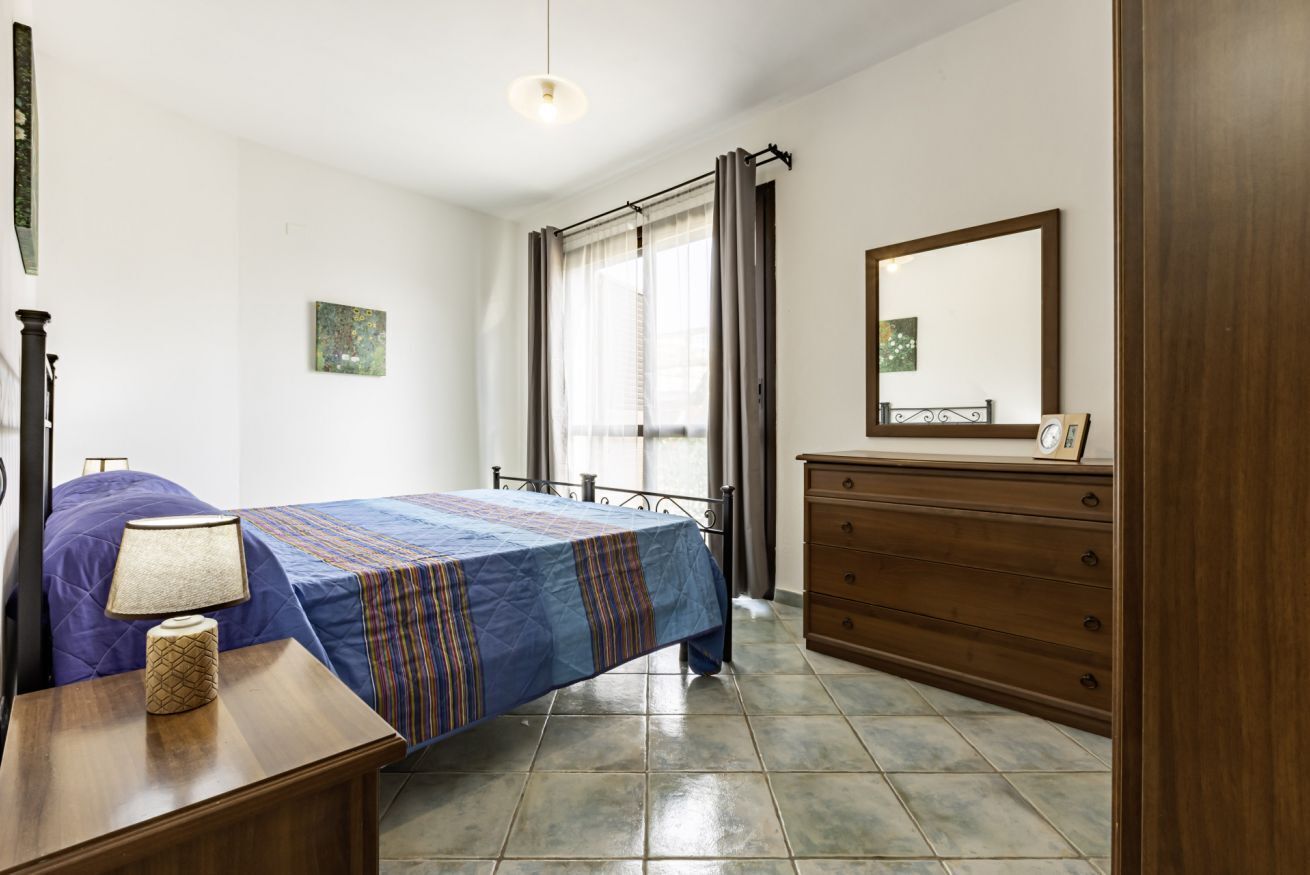 2 bedrooms, iron/ironing board