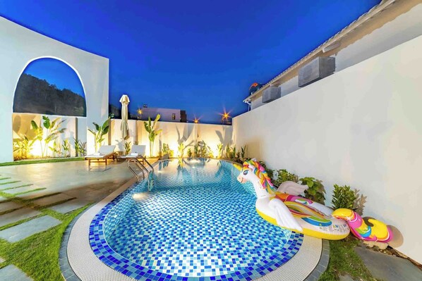 Piscine extérieure