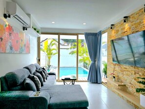 Living room - Lux Sila Pool Villa 3 Bedrooms 4 Beds (Koh Samui)
