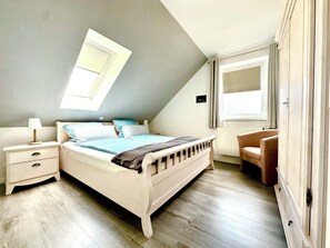 2 bedrooms, in-room safe, travel crib, free WiFi