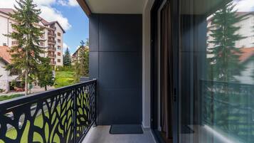 Comfort Double Room, Courtyard View | Terrace/patio