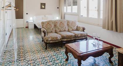 Timeless Elegance in Marsala (Garibaldi House 1)