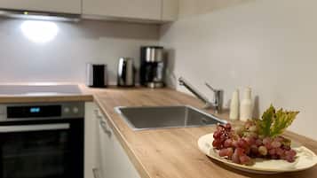 Kühlschrank, Ofen, Herdplatte, Geschirrspüler