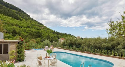 Villa Valeriana with Outdoor Pool