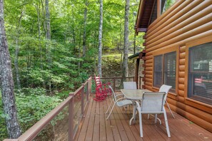 Signature Cabin, 2 Bedrooms, Hot Tub, Mountain View | Terrace/patio - Mountain Oasis (Sevierville)