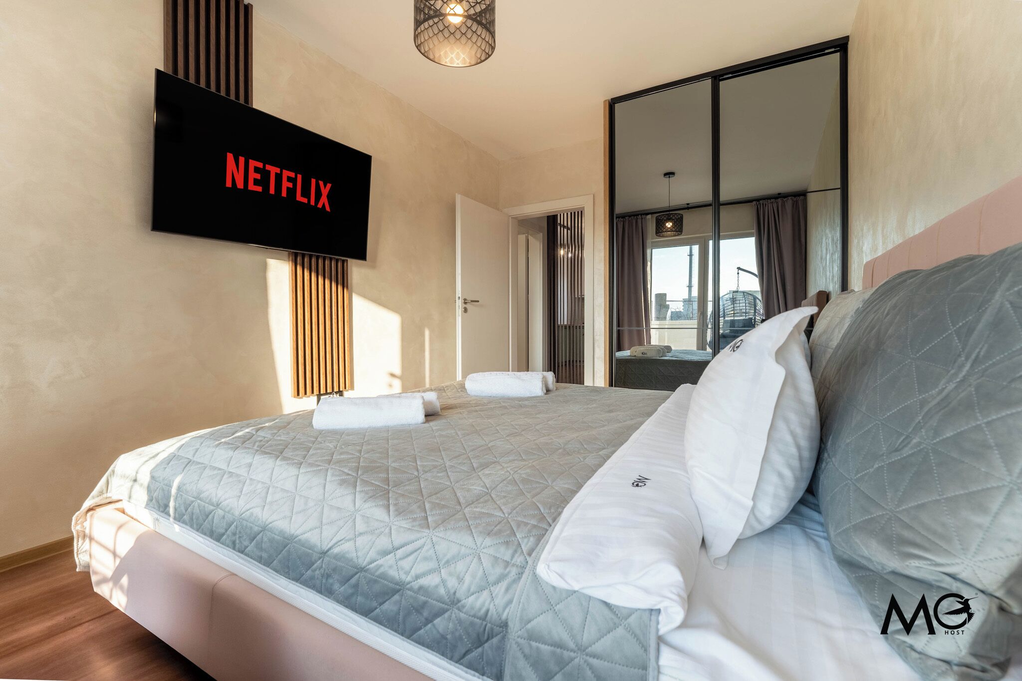 Deluxe Apartment, 1 Bedroom, Mountain View | Premium bedding, memory foam beds, blackout drapes, iron/ironing board