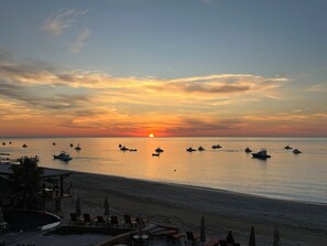 Beach - Luxurious Beachfront Villa with Stunning Sea Views, Modern Amenities -New Owners (Los Barriles)