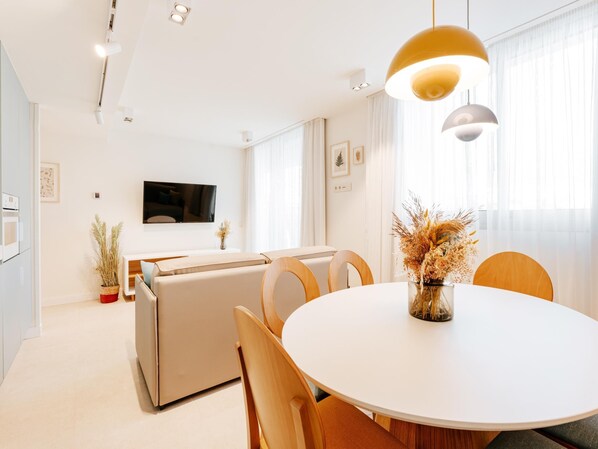 تناول الطعام