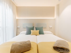 3 chambres, fer et planche à repasser, accès Internet, draps fournis