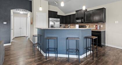 Welcoming 3BR Haven in Scenic Salado