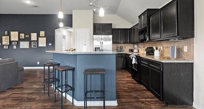 Welcoming 3BR Haven in Scenic Salado