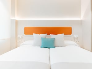 3 chambres, fer et planche à repasser, accès Internet, draps fournis