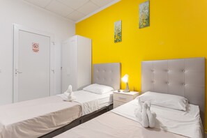 1 bedroom, WiFi, bed sheets