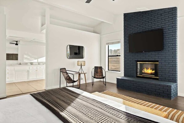 6 habitaciones, tabla de planchar con plancha, wifi y ropa de cama 