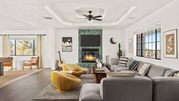 TV, fireplace, offices