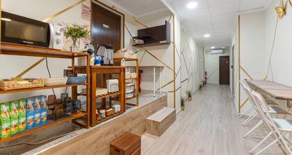 Room '7A 3' with Wi-Fi and Air Conditioning