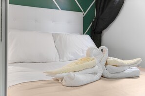 1 bedroom, WiFi, bed sheets