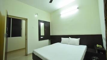 Quarto standard, 1 quarto | Wi-Fi de cortesia, roupa de cama