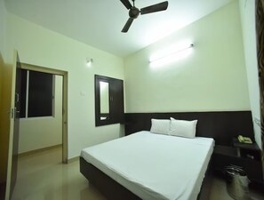 Standardzimmer, 1 Schlafzimmer | Kostenloses WLAN, Bettwäsche