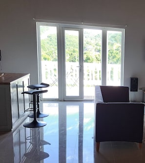 Apartamento, 3 habitaciones, fumadores, piscina privada | Interior