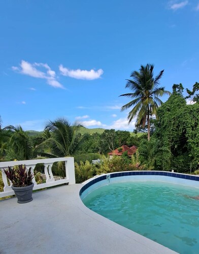 Montego Bay - Hillside Retreat