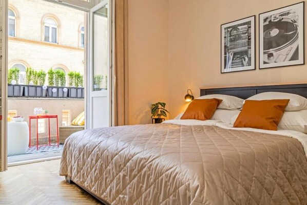 1 bedroom, iron/ironing board, bed sheets