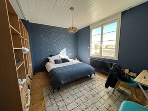 4 bedrooms, WiFi