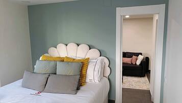 1 chambre, fer et planche Ă repasser, lit parapluie, Wi-Fi