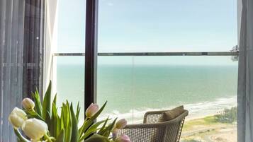 Departamento, 2 habitaciones, balcón, vista a la playa | Vista a la playa o el mar