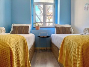 2 bedrooms, iron/ironing board, travel cot, WiFi