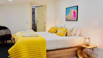 2 bedrooms, iron/ironing board, travel cot, WiFi