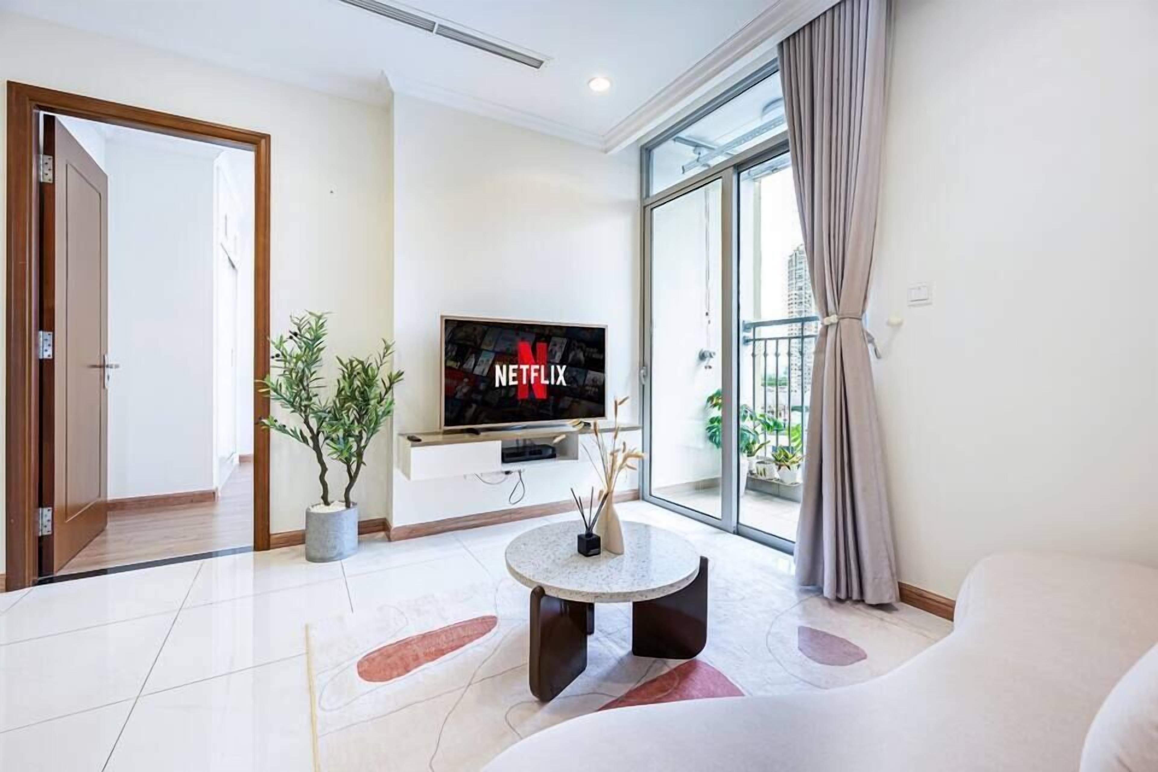 Literie hypoallergénique, minibar, décoration personnalisée, bureau