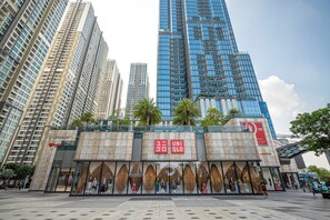 Front of property - Luxury Landmark 81 Urban Riverside (Ho Chi Minh City)