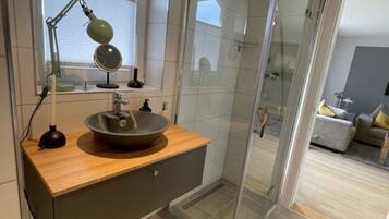 House | Bathroom