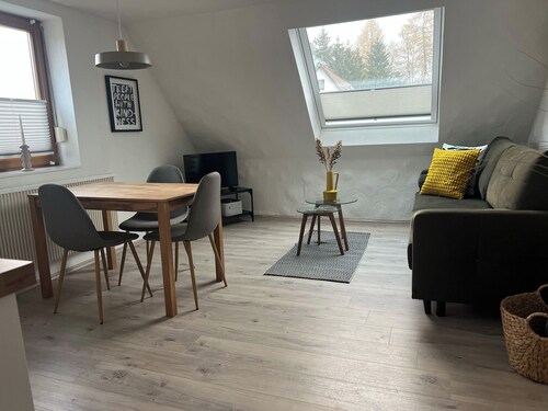 Studio lb 11 - Modern & bright attic apartment on the edge of the Swabian Alb